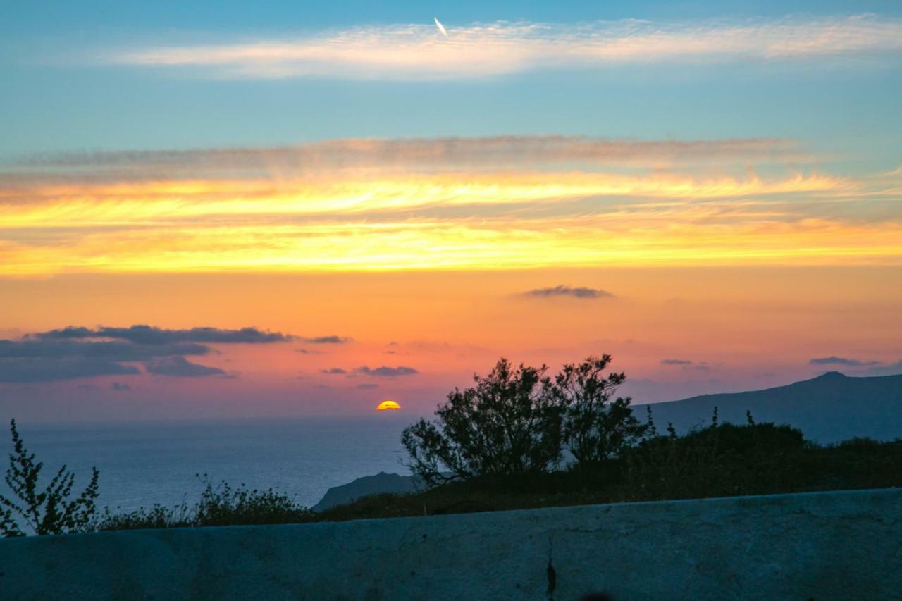 Caldera Sunset Villa Megalochori  Ngoại thất bức ảnh